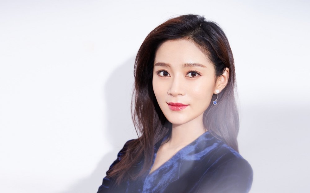 内地知性女星王媛甜美阳光户外活动性感写真集|王媛|写真集|知性_新浪