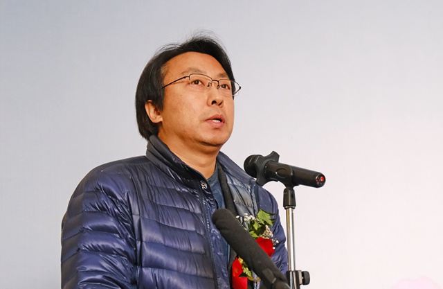 “问道青山—赵学伦书画展”在北京民族文化宫开幕