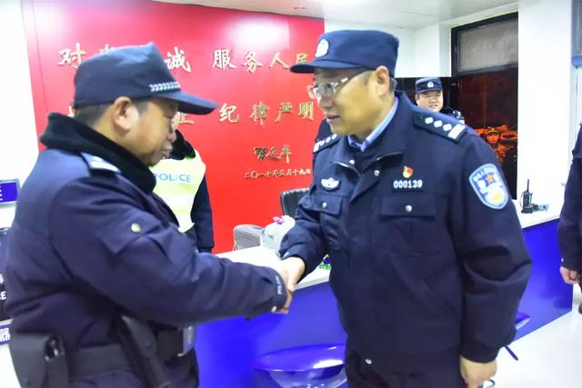 「平安守护」邓州市公安局长马骁检查指导安保工作