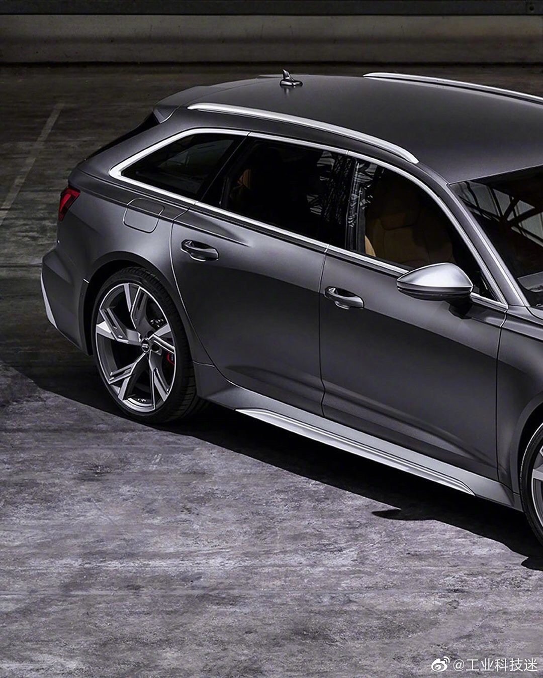 2020年款奥迪rs6 官方发布照片,你有想买的冲动吗?