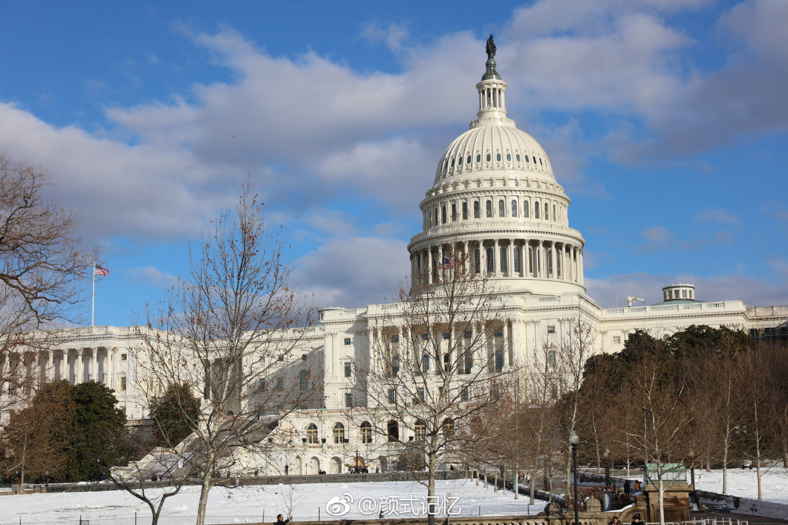 在紐约,看天气预报,华盛顿午后会有约两小时晴朗天