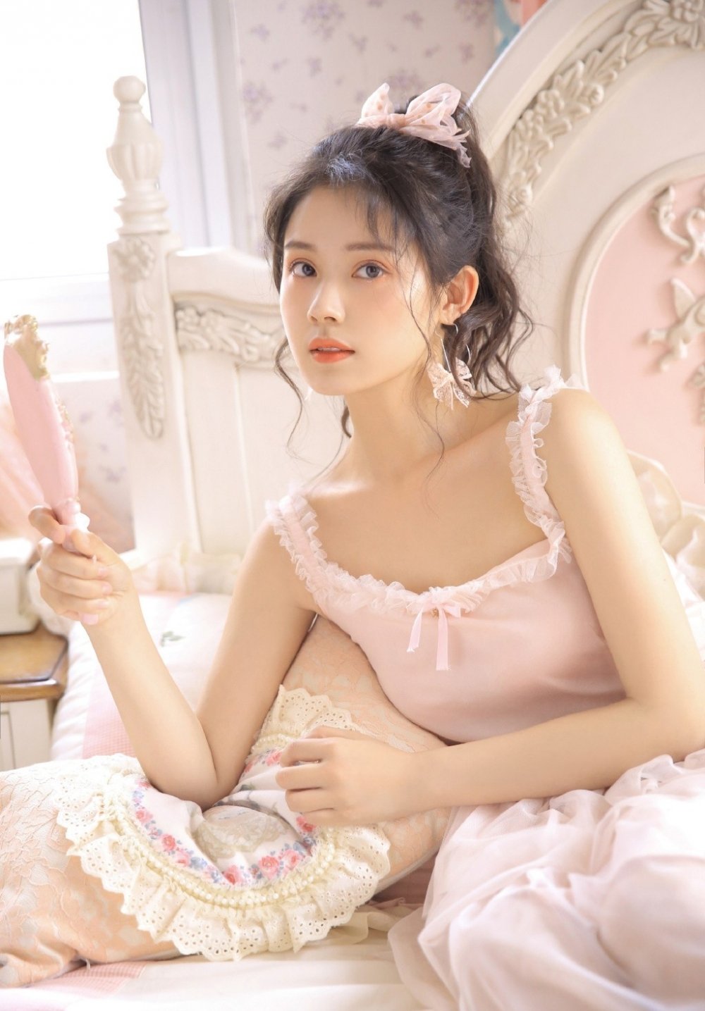 治愈系甜心小萝莉吊带清纯阳光私房唯美写真集