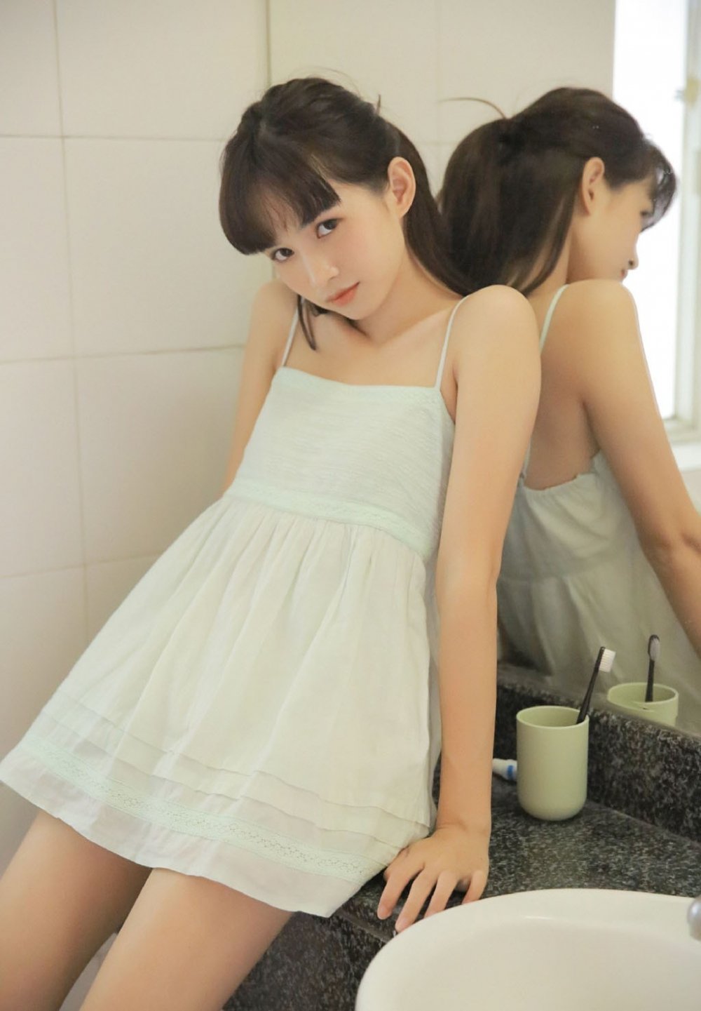 00后清纯少女甜美阳光jk制服白嫩美腿私房唯美写真集