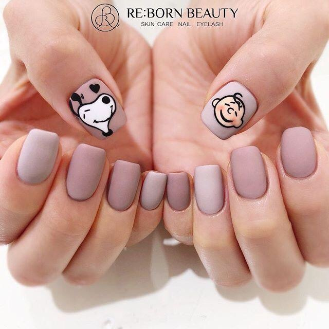 磨砂质感的史努比美甲太萌了想涂