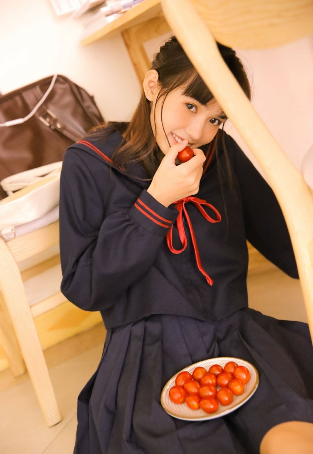 00后清纯少女甜美阳光jk制服白嫩美腿私房唯美写真集