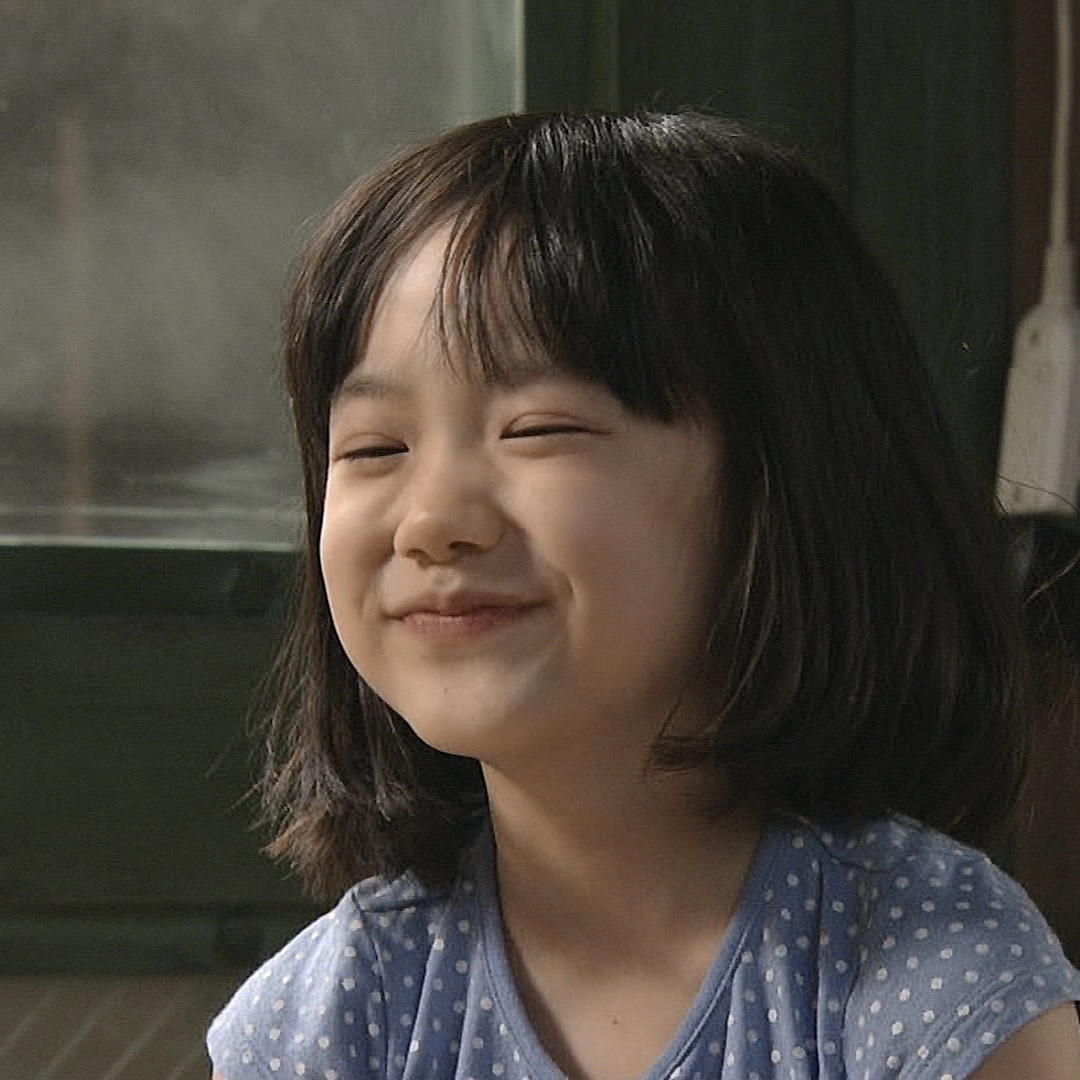 芦田爱菜头像喜欢点赞