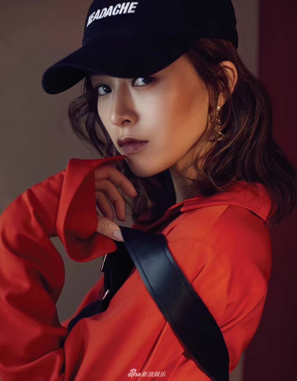 文咏珊冷艳大片吸睛 蛮腰长腿玩混搭|时尚宠儿|蛮腰|文咏珊_新浪新闻