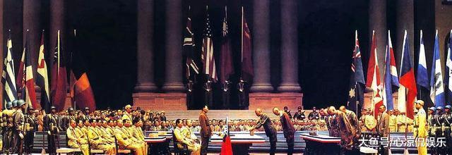 遭原子弹轰炸后, 日本天皇召开御前会议, 否决"一亿玉碎"计划