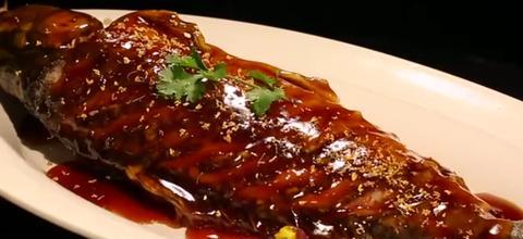 来一道美味的八宝鲤鱼,让你吃上一顿不一样的年夜饭