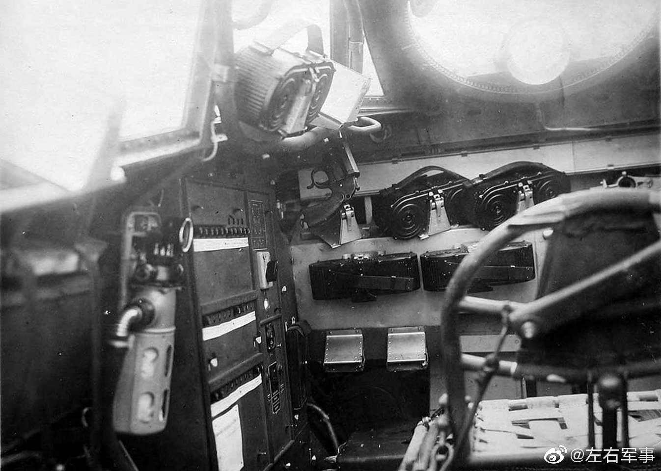 ju88轰炸机内部照片