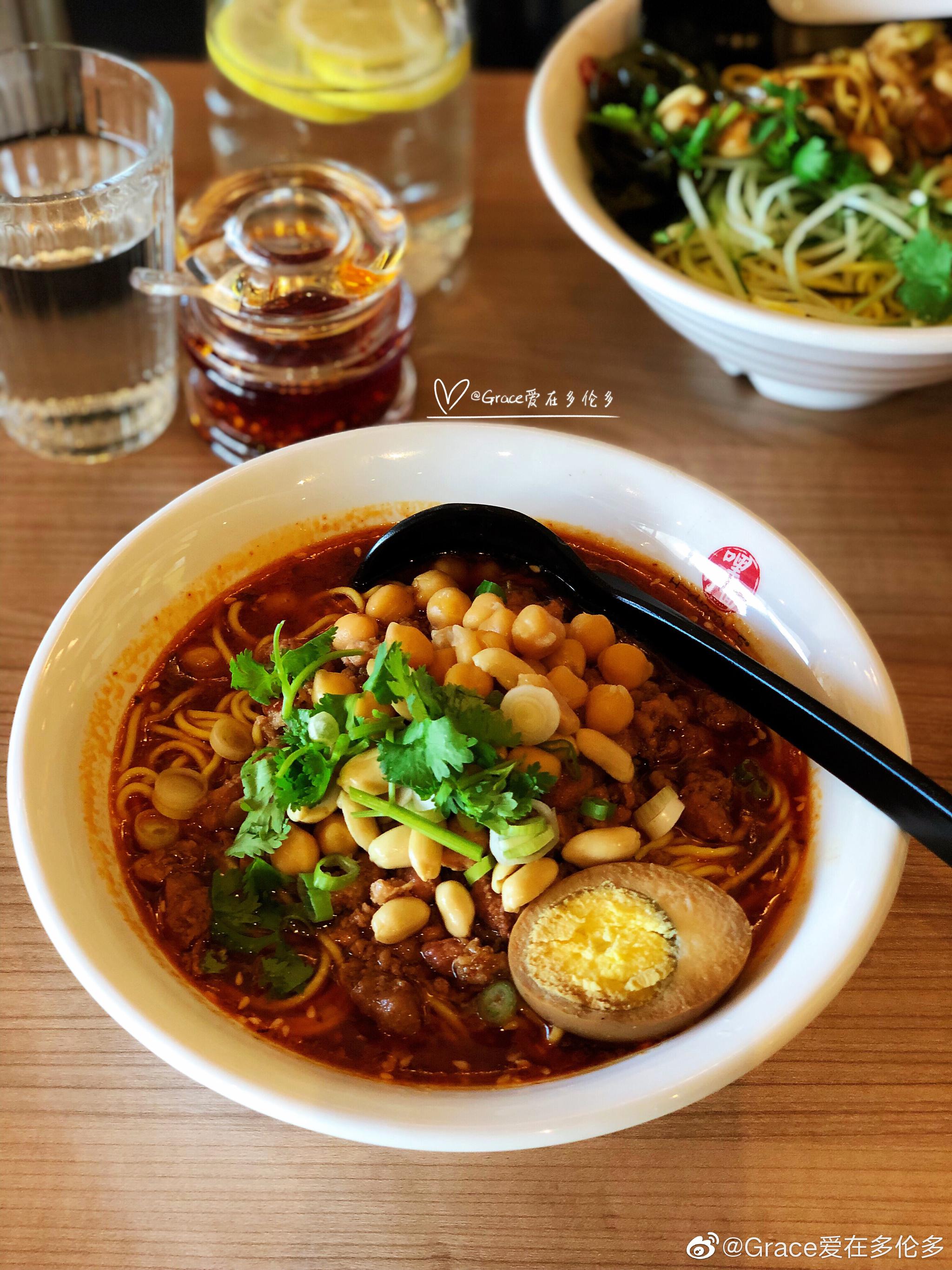 来mississauga新开的嘿小面heynoddles吃重庆小面