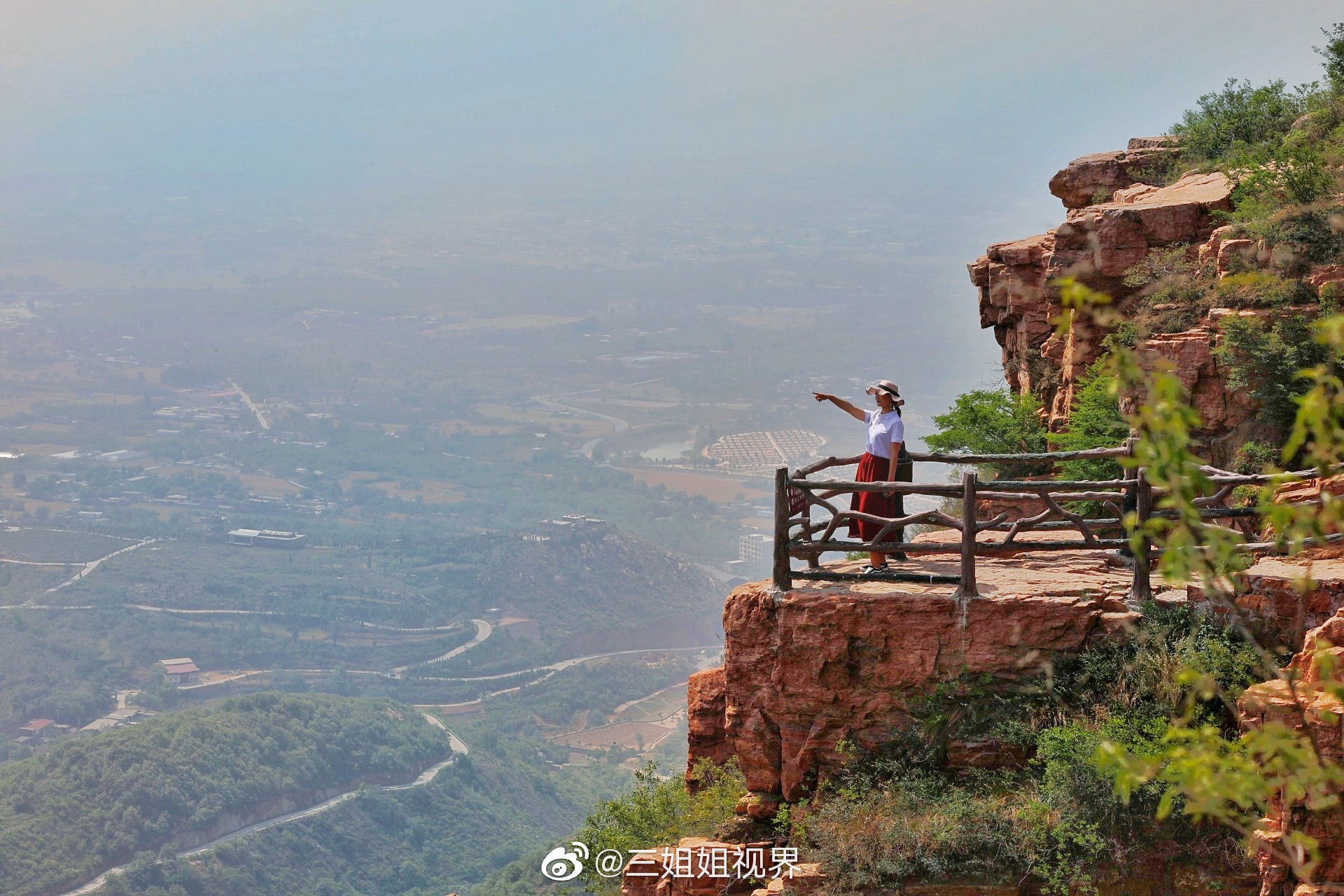 记不清自己是第几次到伏羲山拍红石林了