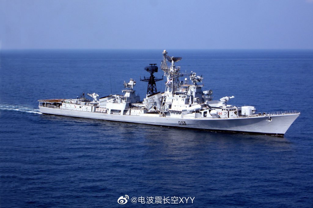 将于后天退役的印度海军拉吉普特级导弹驱逐舰(俄毛卡辛级)d53兰吉