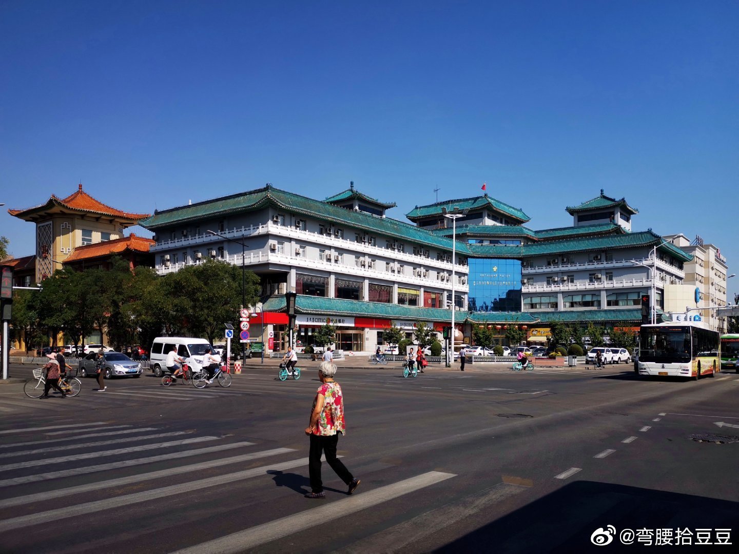印象包头街景随拍(二)走过的路 看到的街景 随走随拍