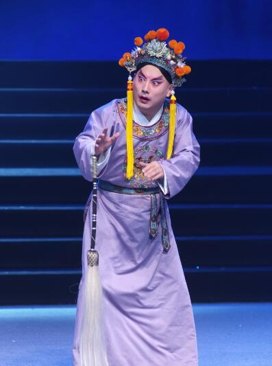 (记者 李济 朱西京)吾弟战毅,跻身省城已三十载,他刻画的诸戏剧人物