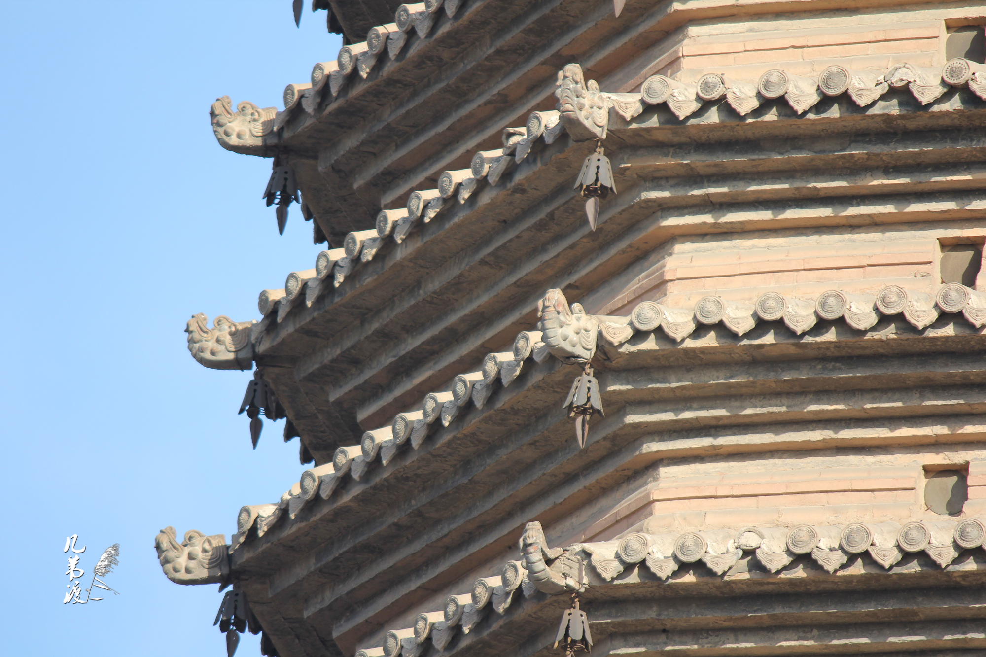 建于辽代,八面十三级实心密檐砖塔