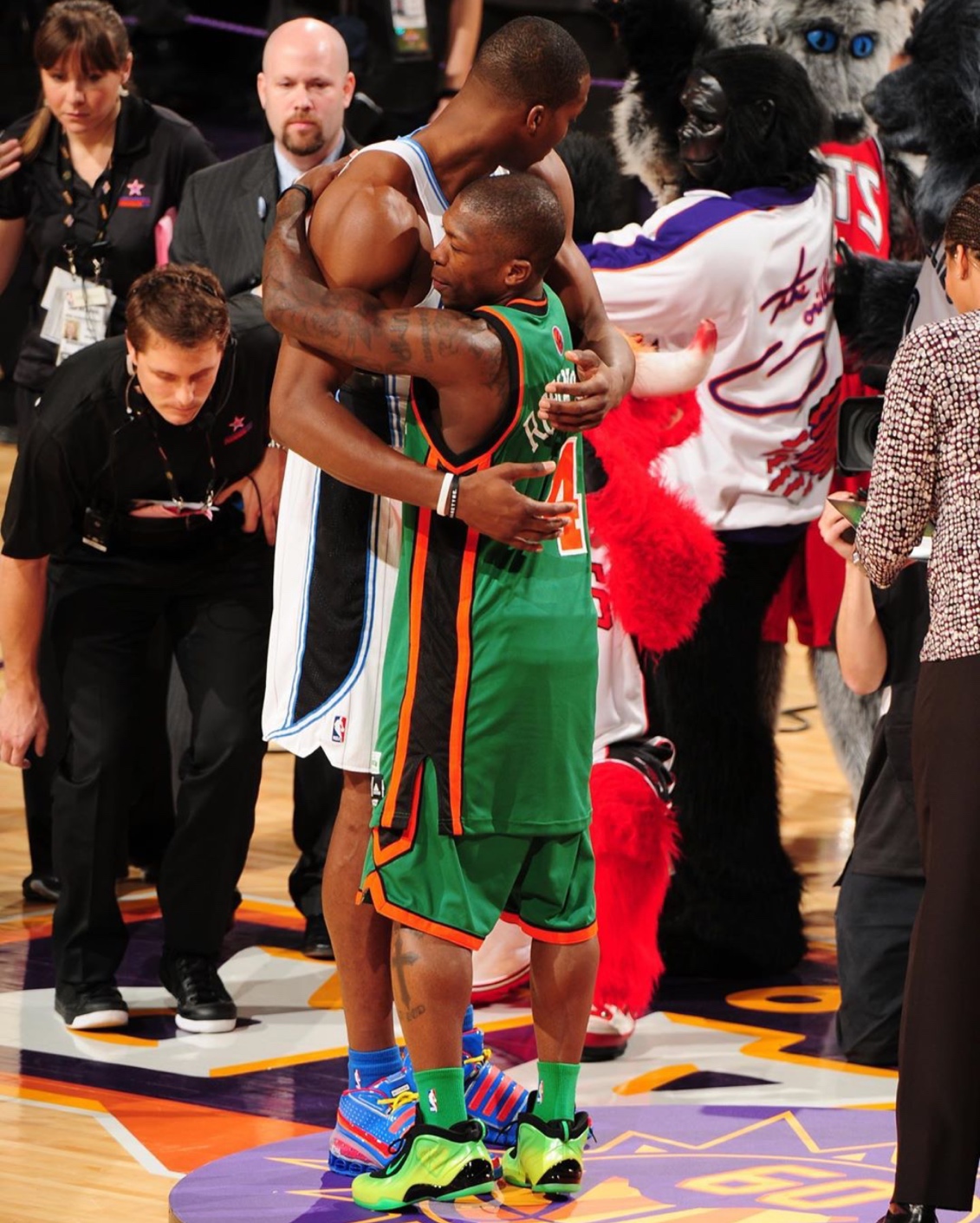 祝身高175的内特-罗宾逊35岁生快