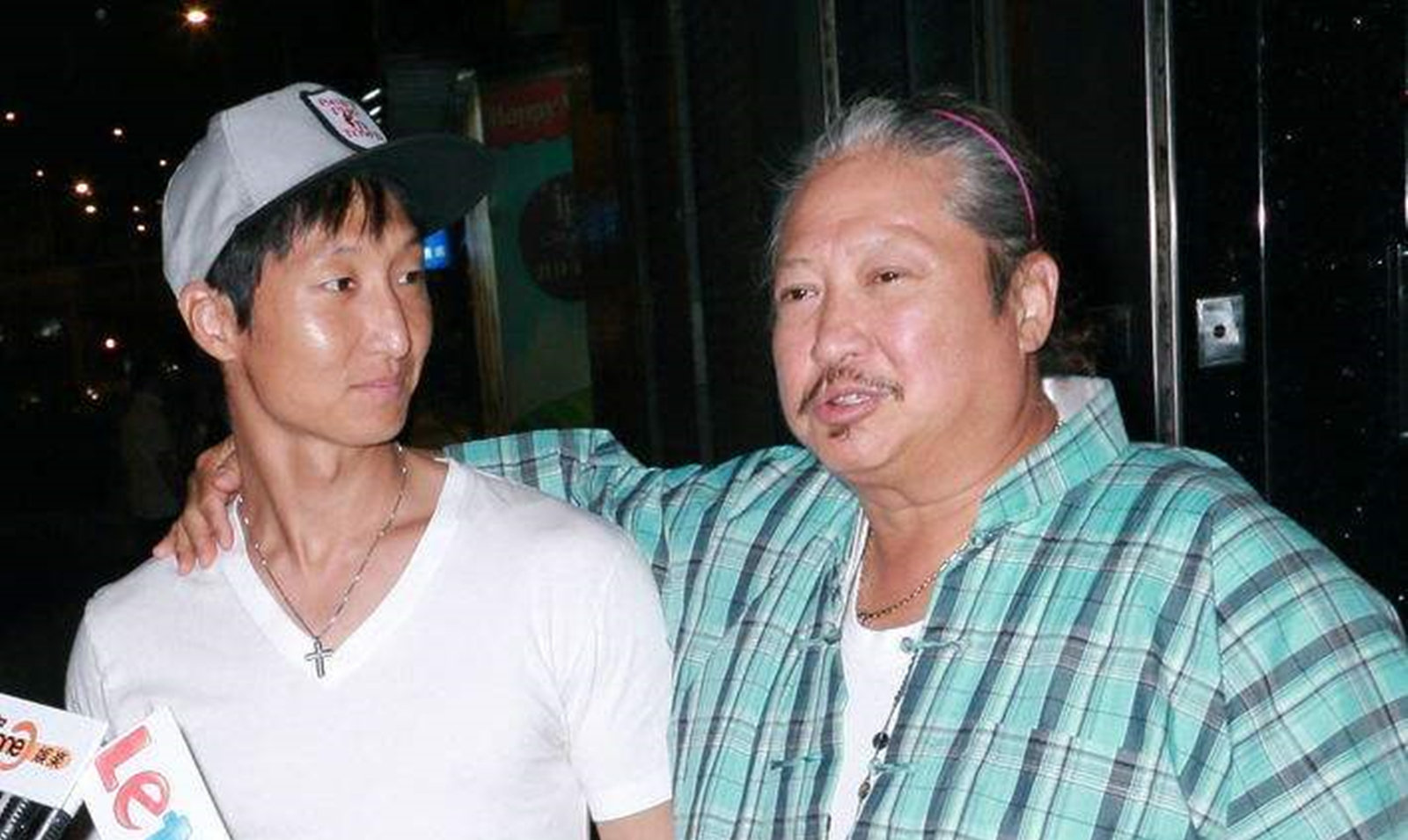 为什么洪金宝的长子洪天明一直不温不火呢?洪金宝给出了答案