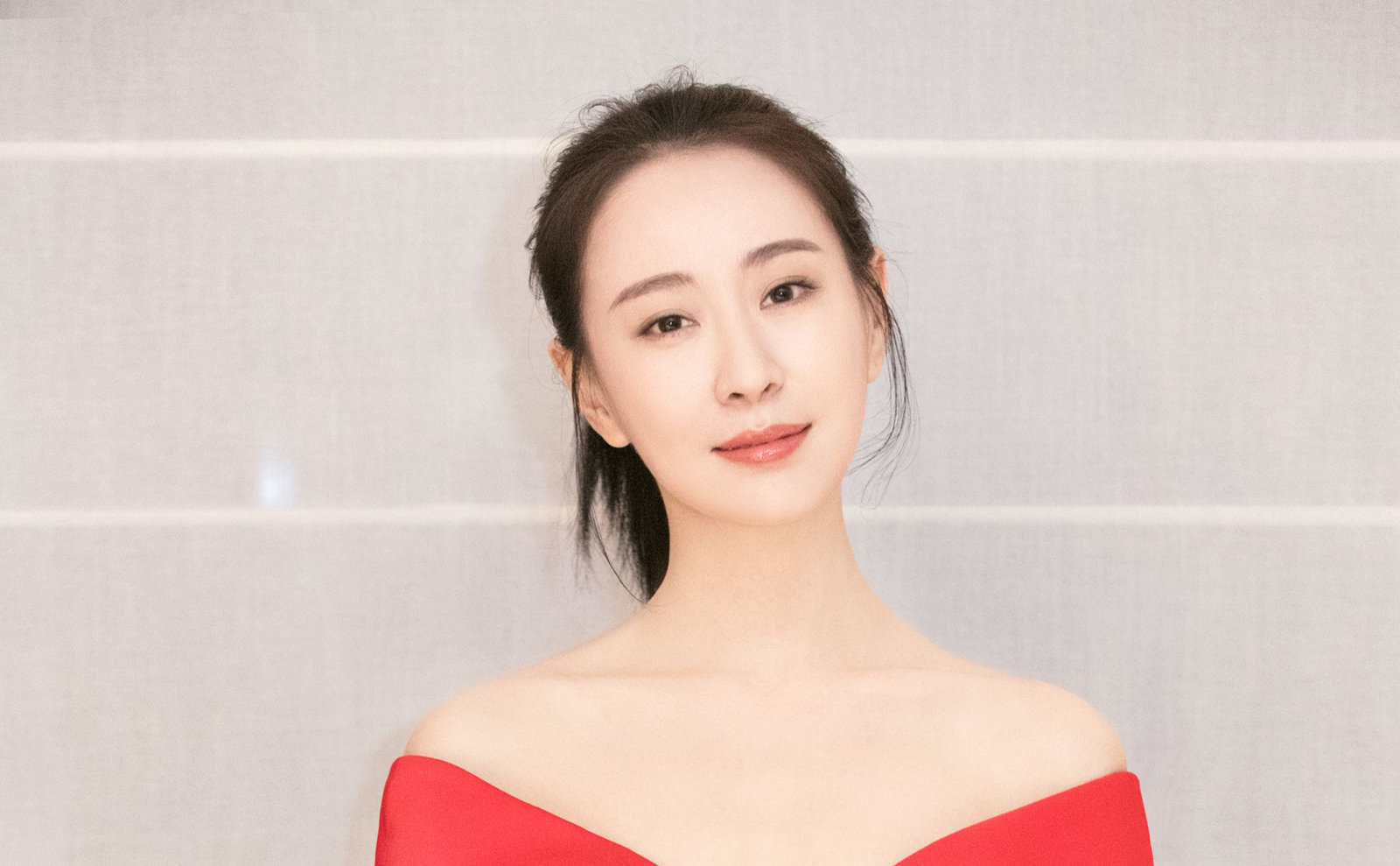 《外科风云》客串了一波,再然后,在《猎场》里面出演了一个叫陶花美的