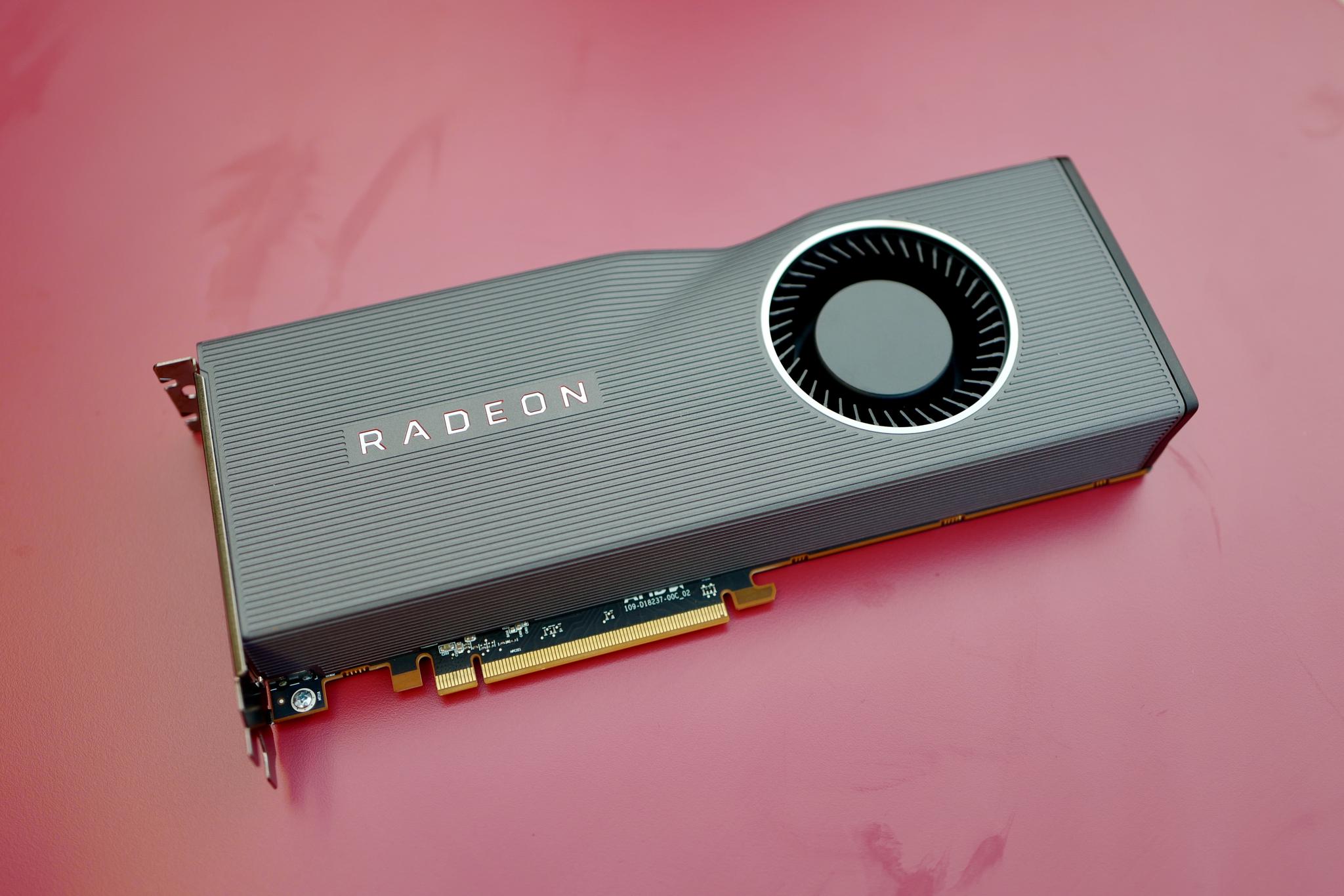 定价449 美元 7 月 7 日开卖,amd rx 5700 xt 显卡实拍.