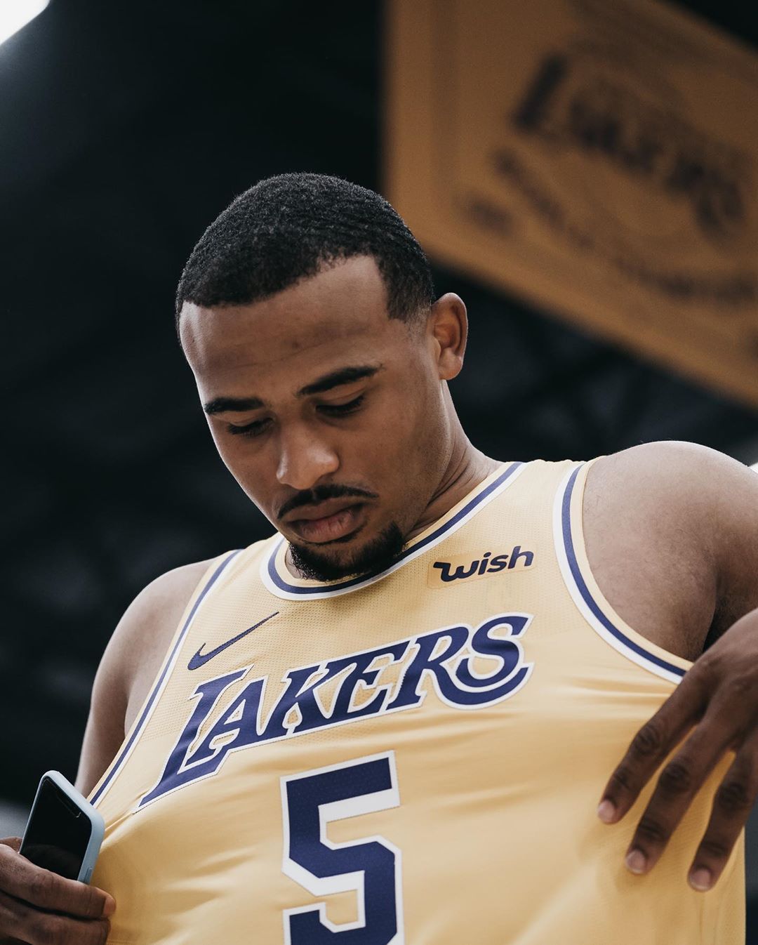 湖人新秀塔伦霍顿塔克