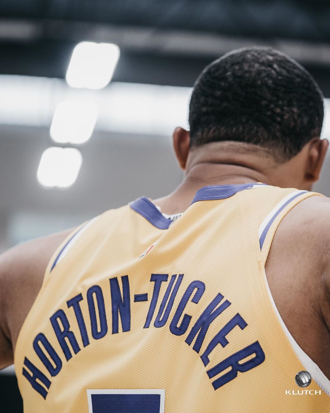 湖人新秀塔伦霍顿塔克