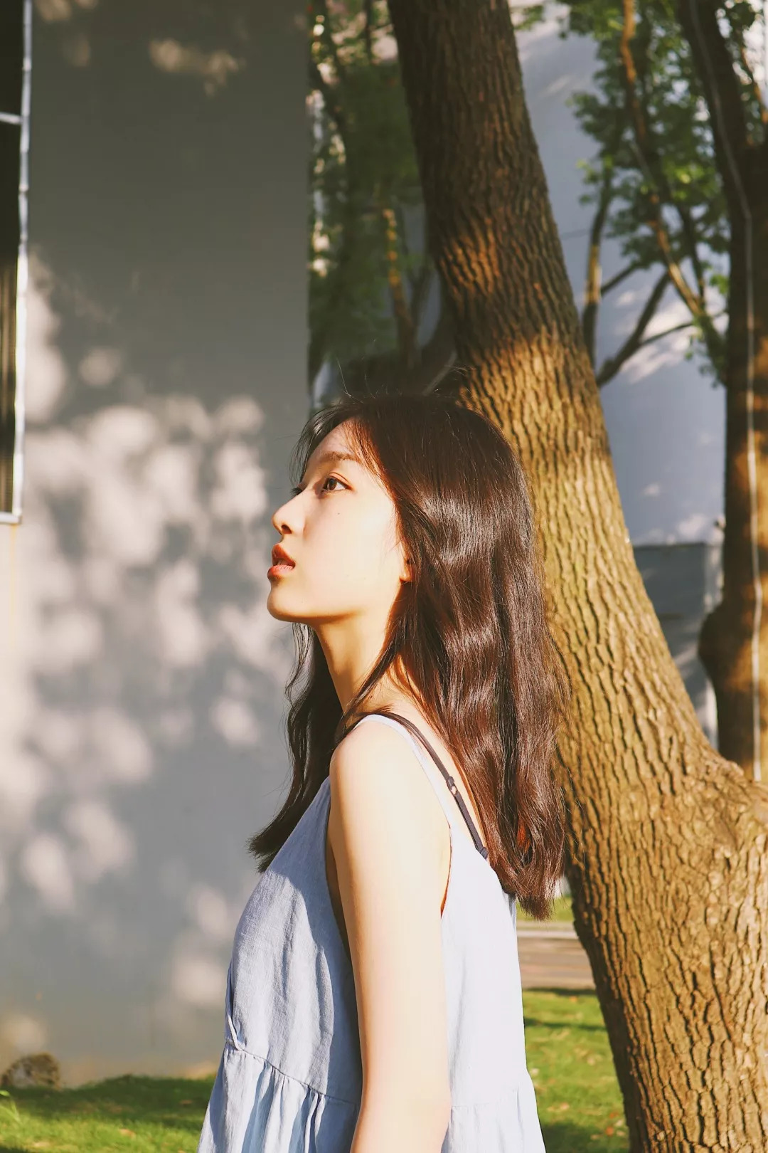 女生拍照姿势大全,超级简单,实用!|镜头|道具|眼白_新浪新闻