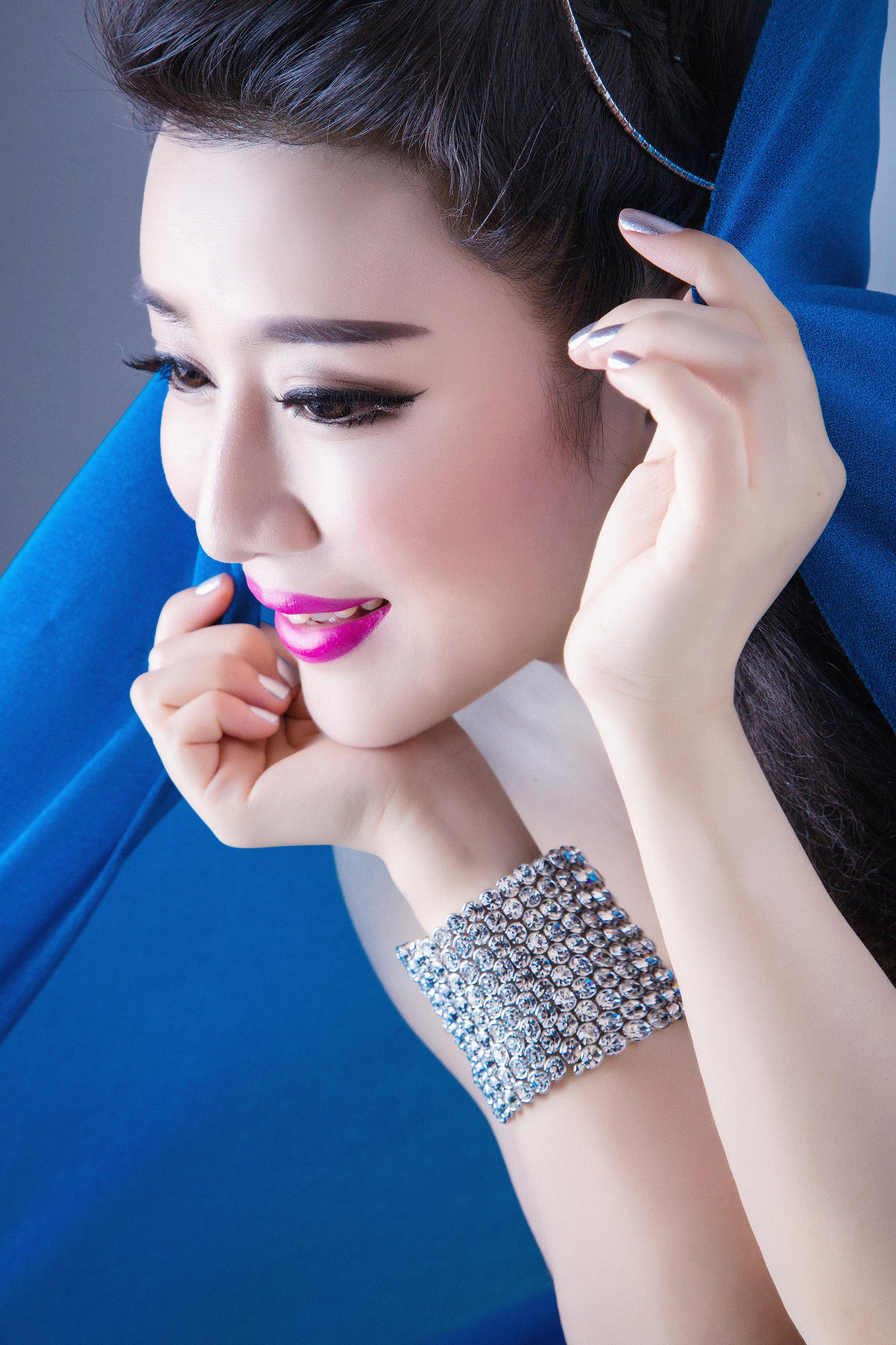 陈蓓蓓携手江苏音乐人推出《最美的脸》 致敬抗疫 "