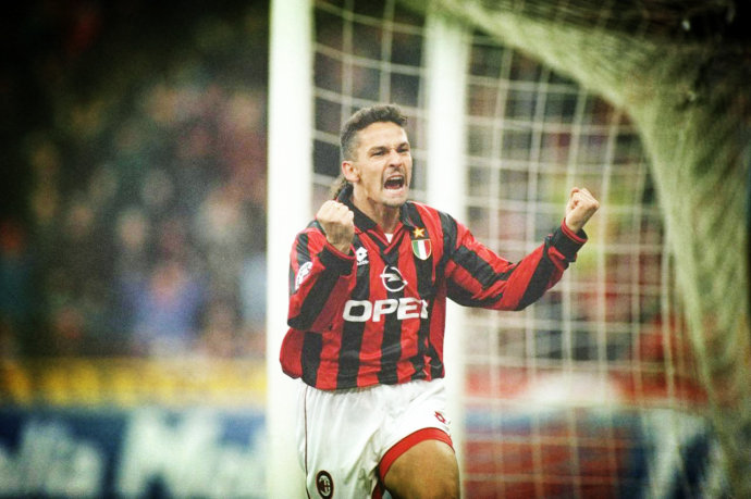 巴乔ac米兰生涯的18个经典瞬间祝忧郁王子52周岁生日快乐