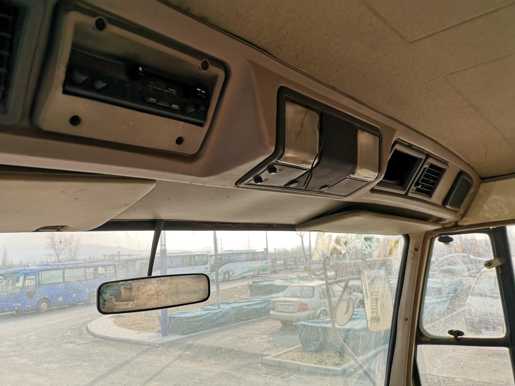 三菱t850的经典 路遇解放ca151平头柴油卡