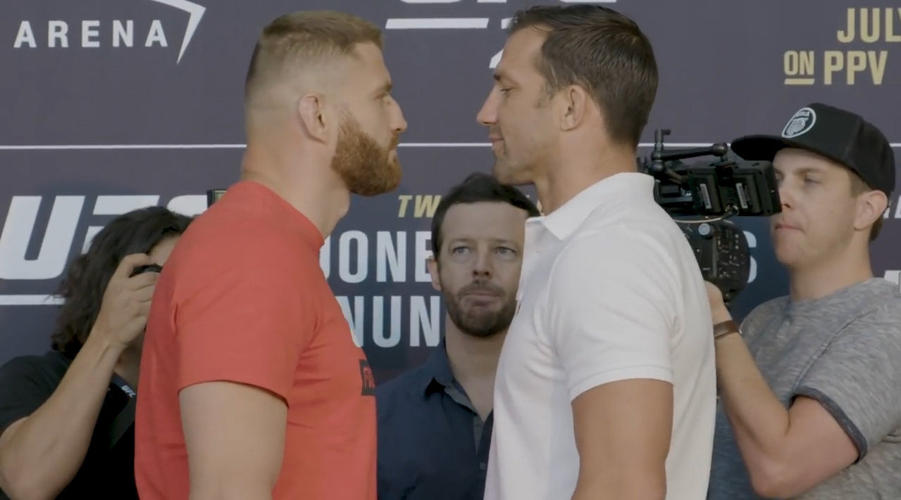 ufc239媒体日对视,卢克和简-布拉乔维茨.总觉得卢克在嘲讽波兰简