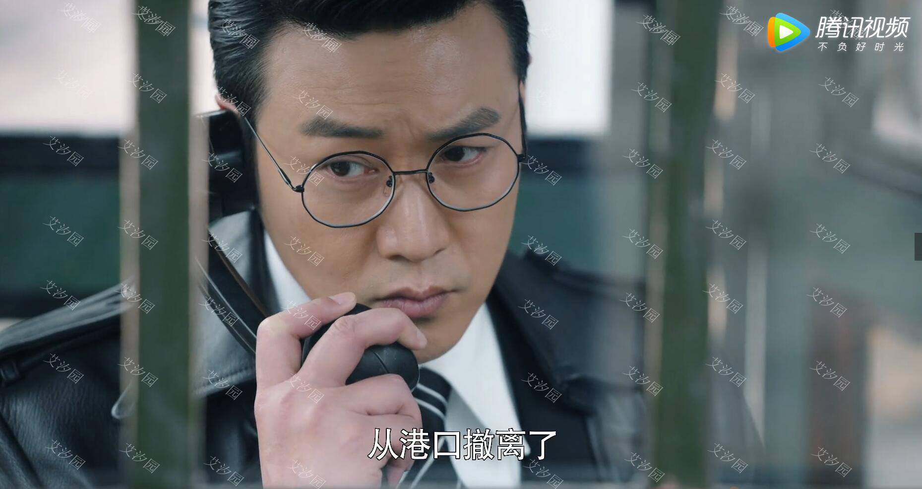 情感波动也很大,因为资历群原来答应他放贵翼一码,但资历群却出尔反尔