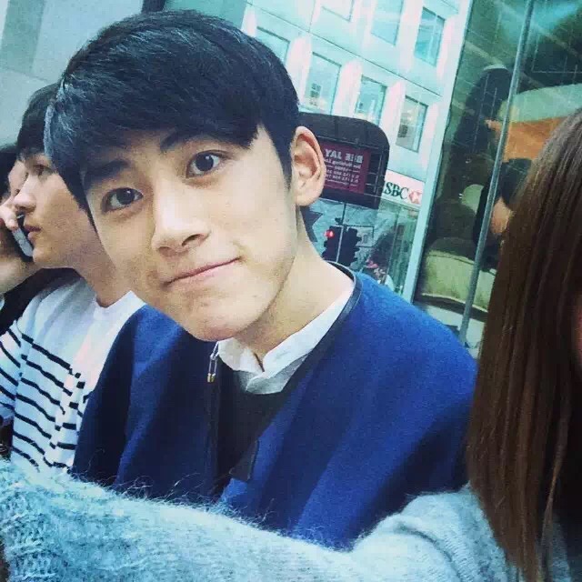 在英国留学的校草 侯家远