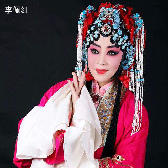 以上五位均是程派第三代弟子,李海燕,李佩红,刘桂娟为李