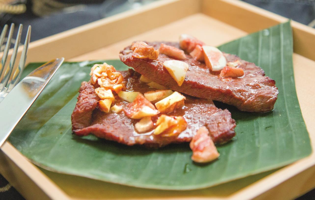 烤香嫩牛腹肉,鲜香软糯,入口即化,一道让人欲罢不能的美味烧烤