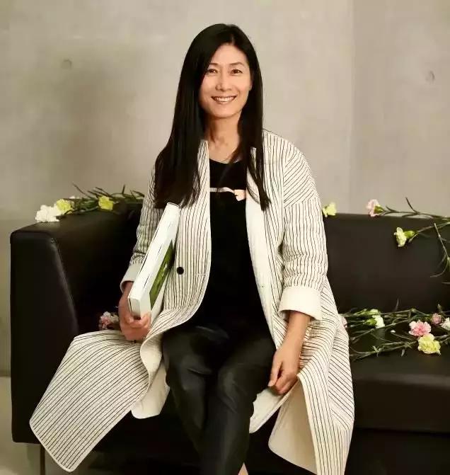 资本大佬刘益谦的神运作:左手2.8亿鸡缸杯饮茶,右手玩曲线上市