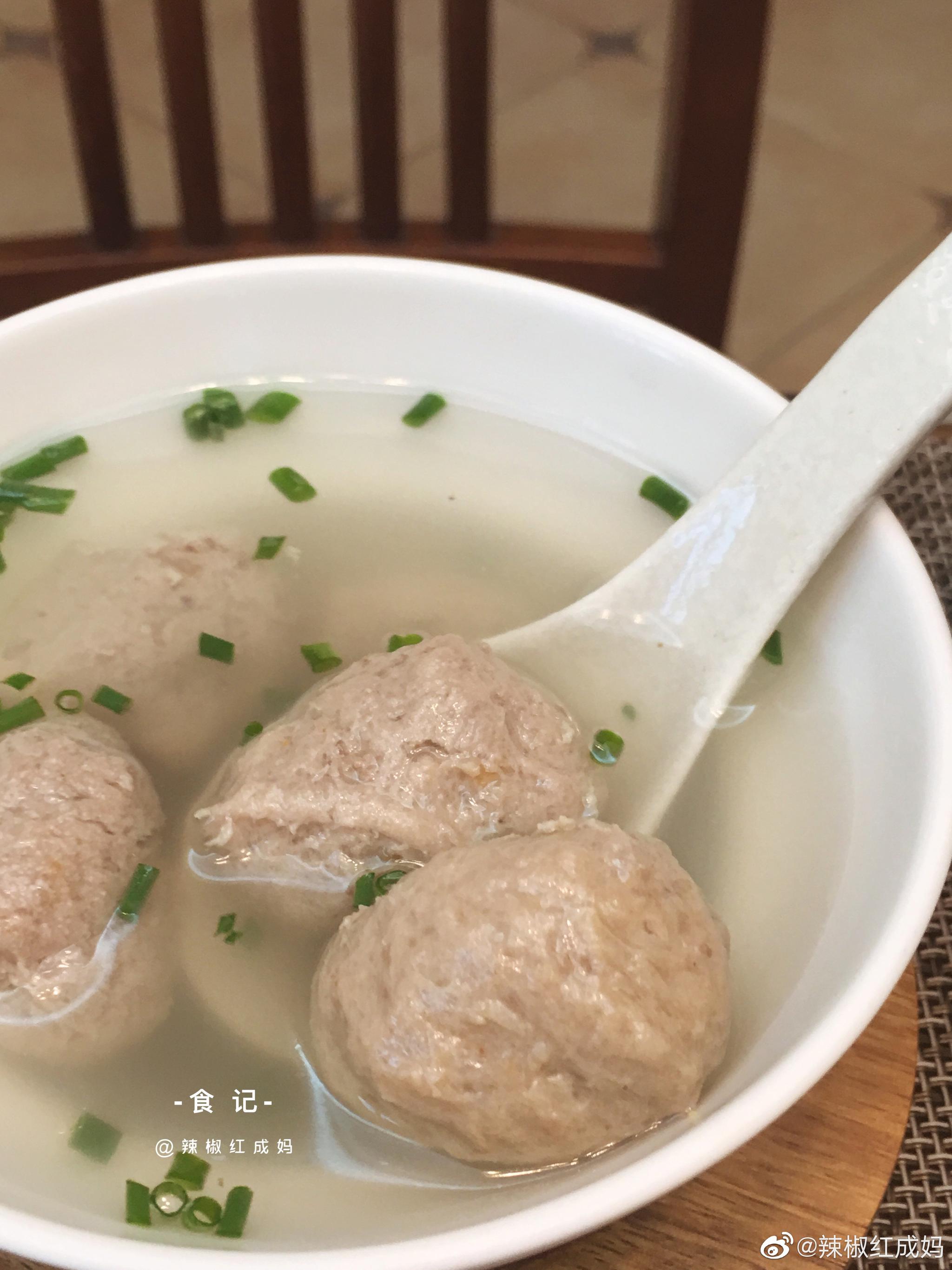 记录早餐记录生活q弹有嚼劲的牛肉丸清汤深得儿子的欢心