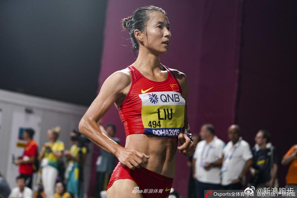 女子20公里竞走,中国选手刘虹、切阳什姐、杨柳静全场领先