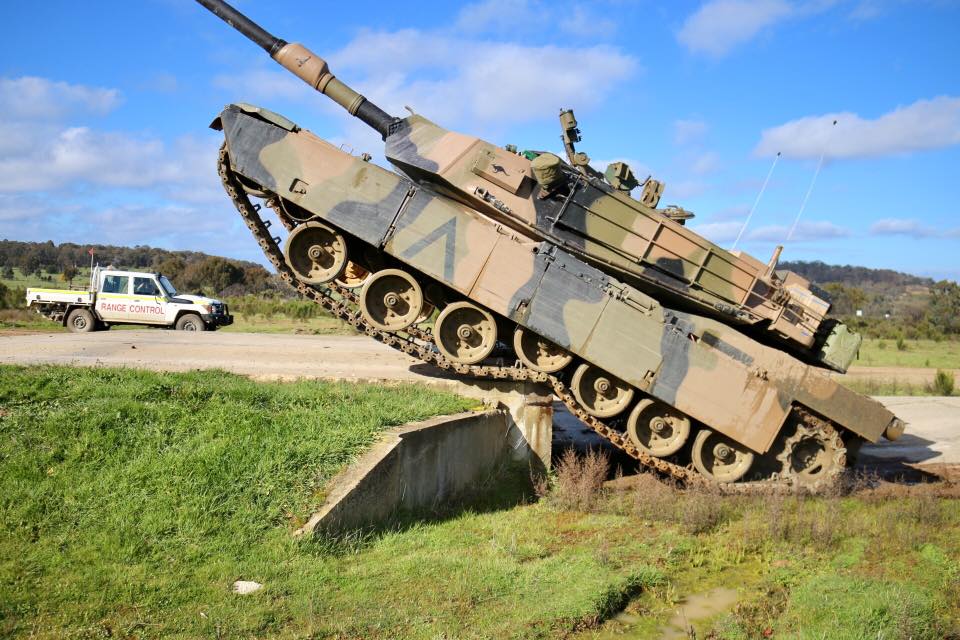 澳大利亚陆军现在装备有59辆m1a1型主战坦克 67在澳大利亚陆军装甲