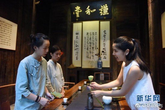 最美乡村 醉美民宿——民宿蓬勃发展助推婺源全域旅游升级
      住特