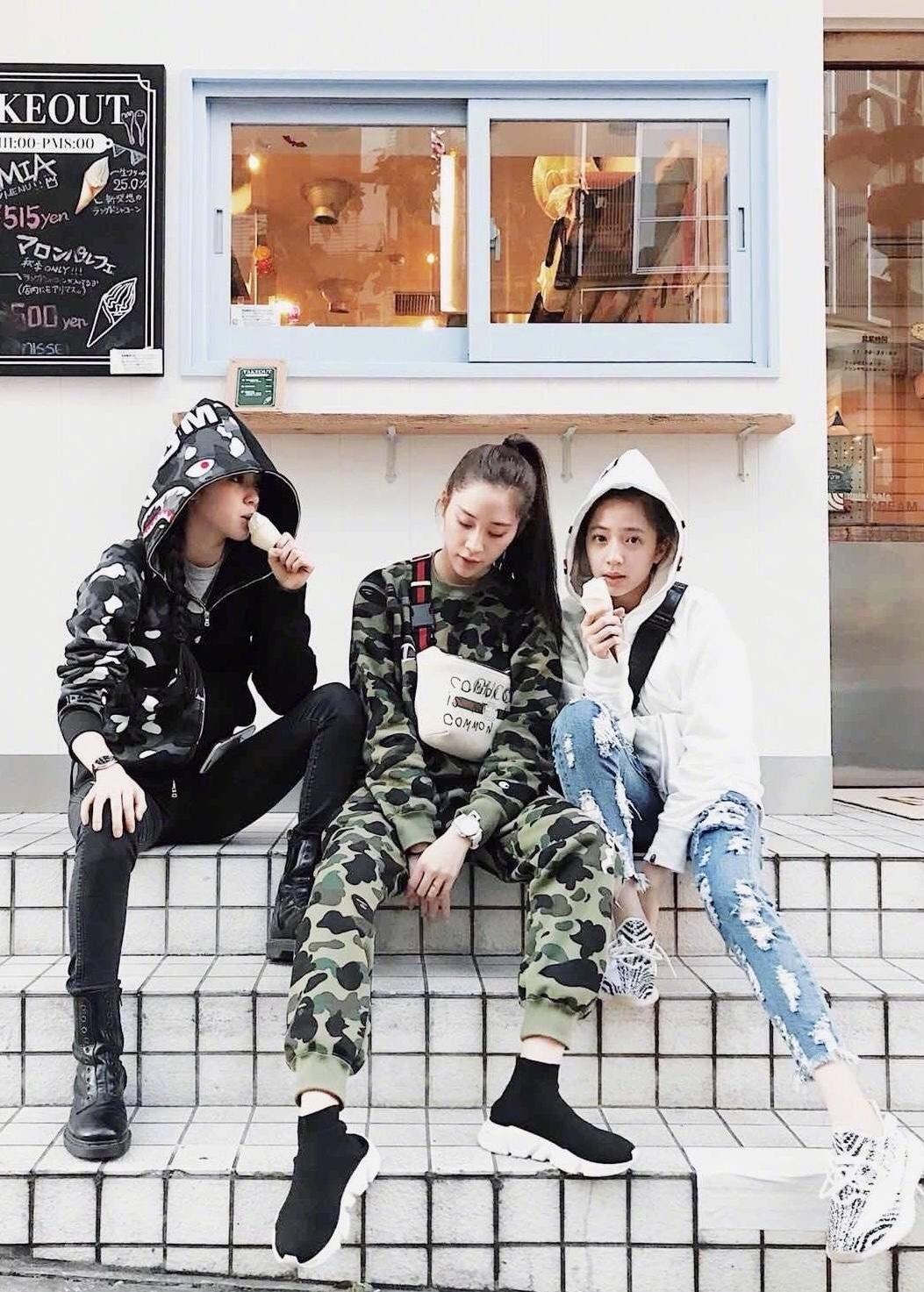 欧阳娜娜大长腿三姐妹合照谁的颜值最高