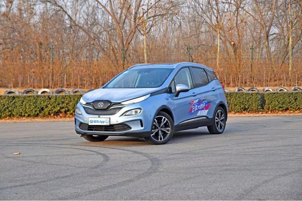 实测11款电动车冬季续航：奥迪e-tron偏差最小，小鹏表现出色