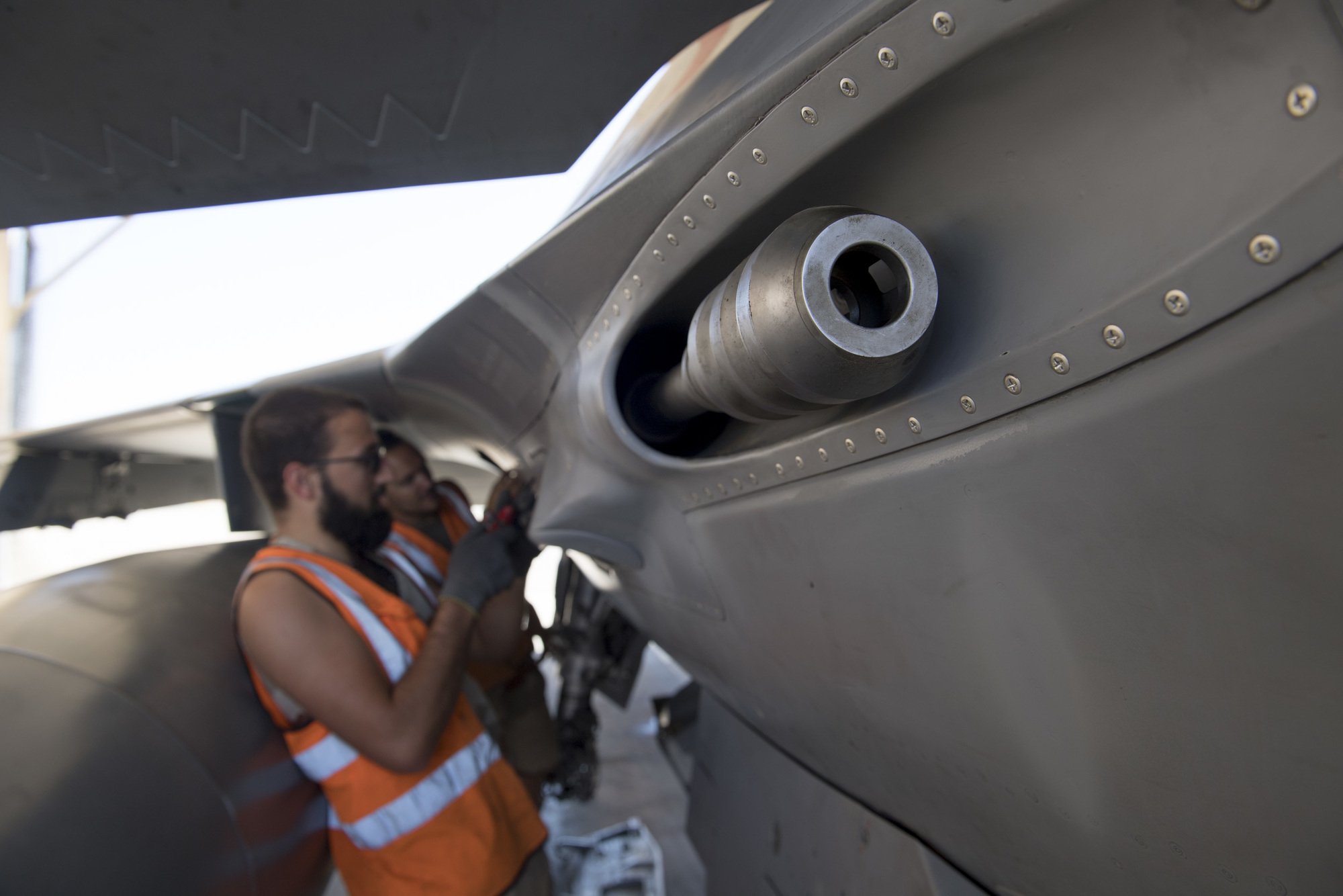 法国"阵风"战斗机装备的30m791型30毫米航炮,射速每分钟2500发