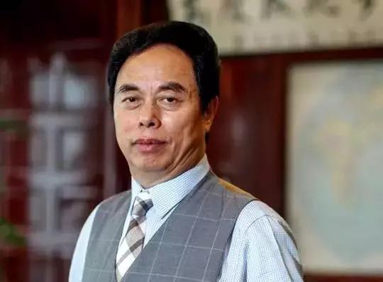 不足一年,梅冬主管的营销总部,让波司登年销售额由前一年的38亿多元