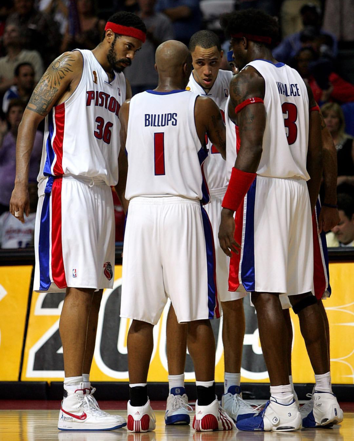 04活塞铁血五虎:比卢普斯,汉密尔顿,普林斯,大本和华莱士