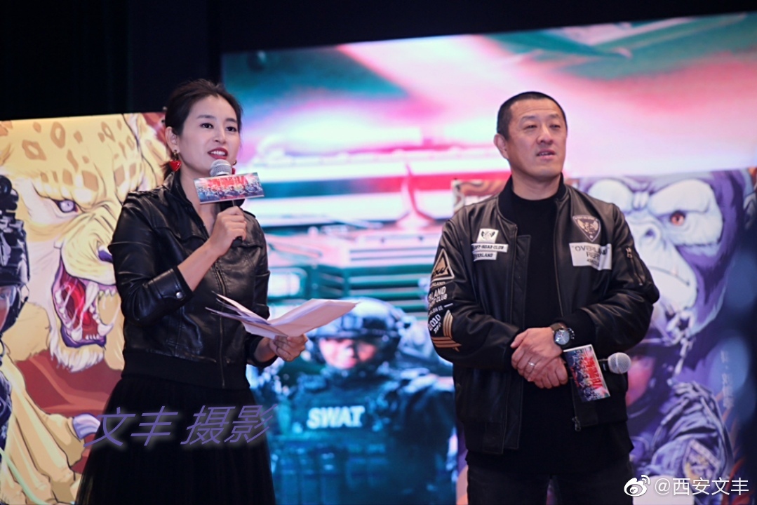 硬汉导演丁晟带领电影《特警队》主演凌潇肃,金晨,刘俊孝巡回路演