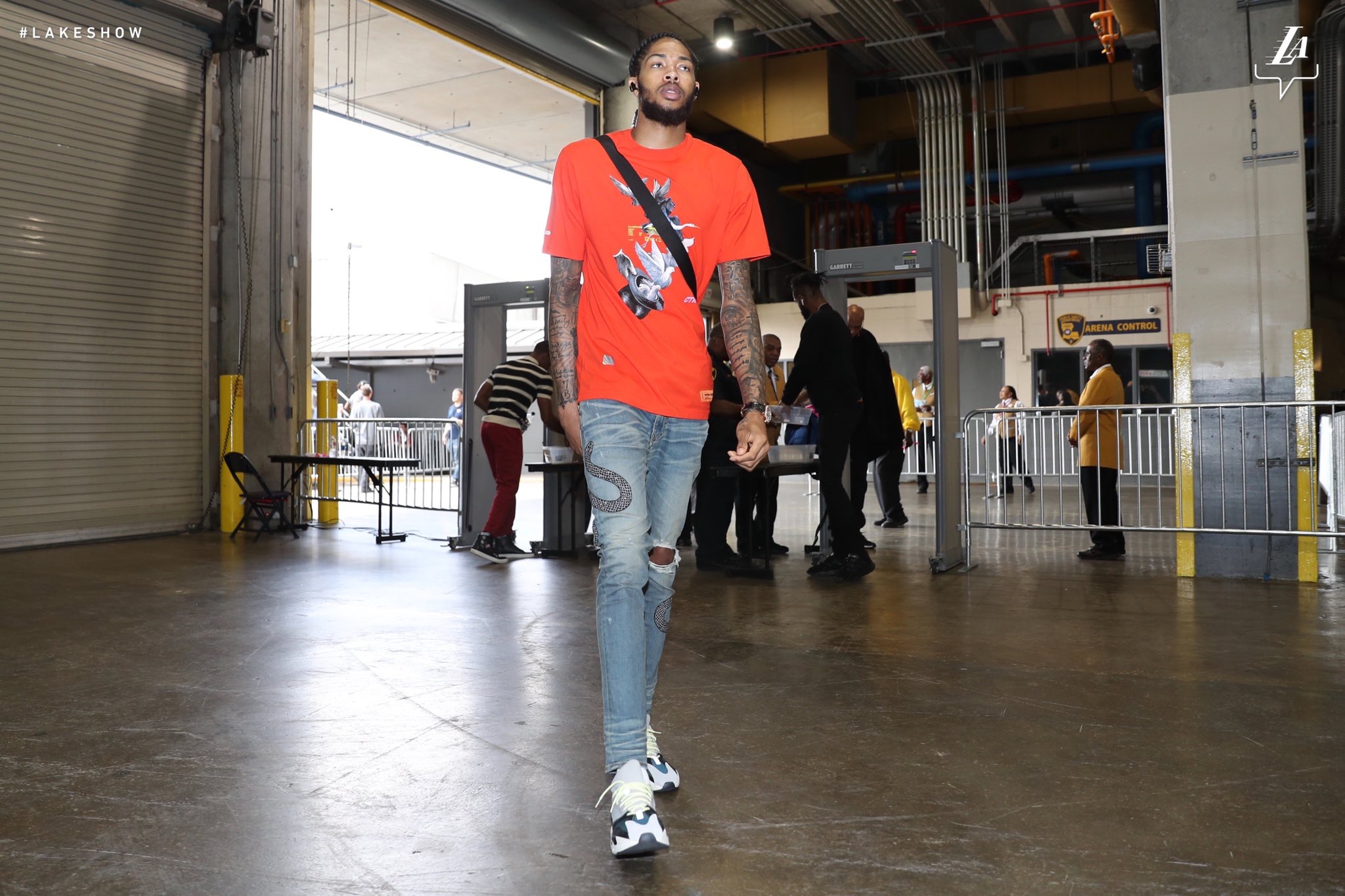 英格拉姆的大长腿,这谁顶得住啊?