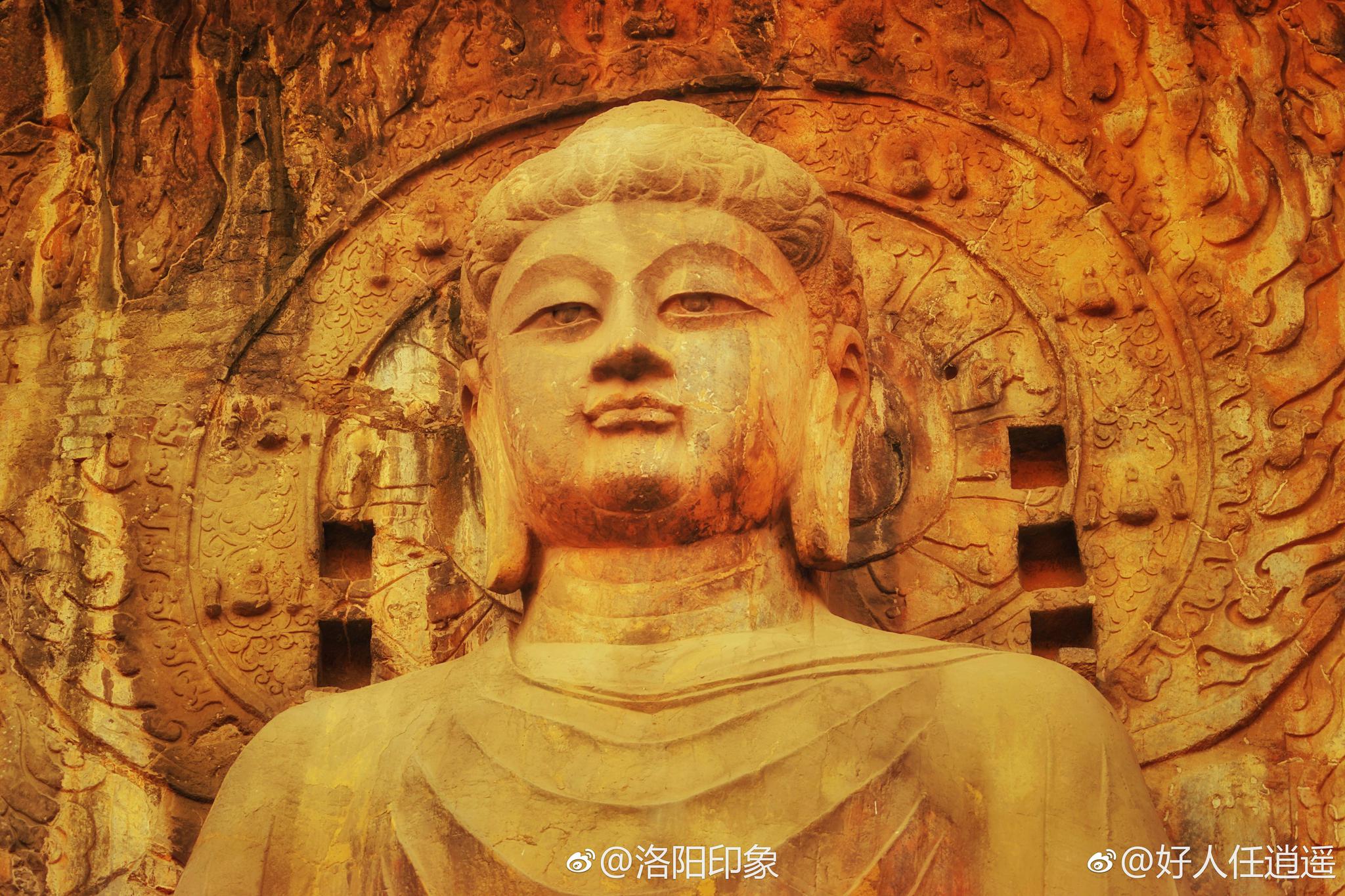 卢舍那大佛,宝相庄严,慈悲安详,俯瞰芸芸众生。(太平盛世新春到|卢舍那|大佛|芸芸众生_新浪新闻