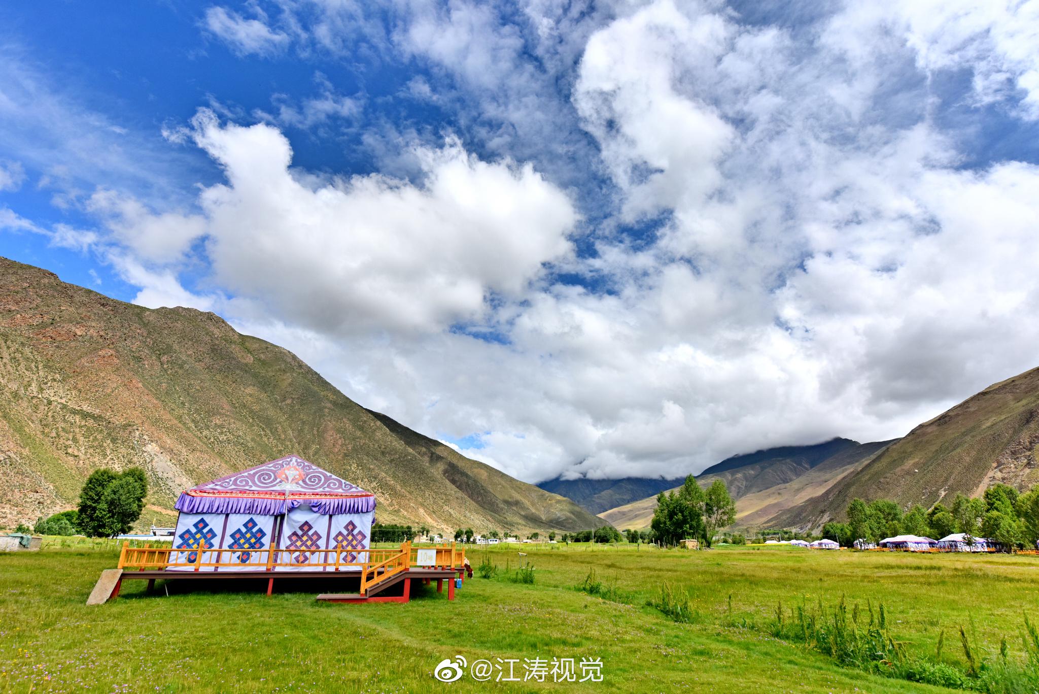 从拉萨出发,沿318国道穿过达孜县城再往南几公里