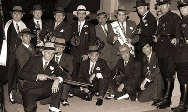 正经的胡说:美国黑手党vs青帮,谁更厉害?